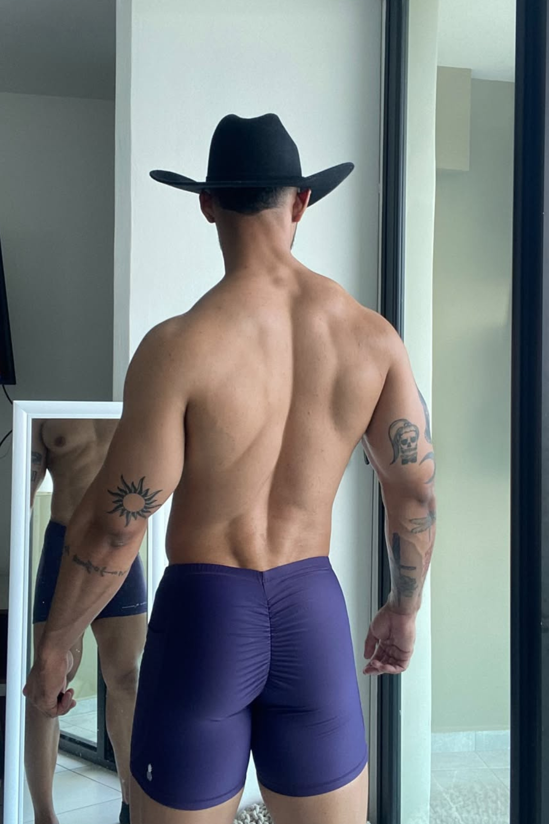 Lustrous Scrunch-Butt 4.5" Bike Shorts - Sugar Plum