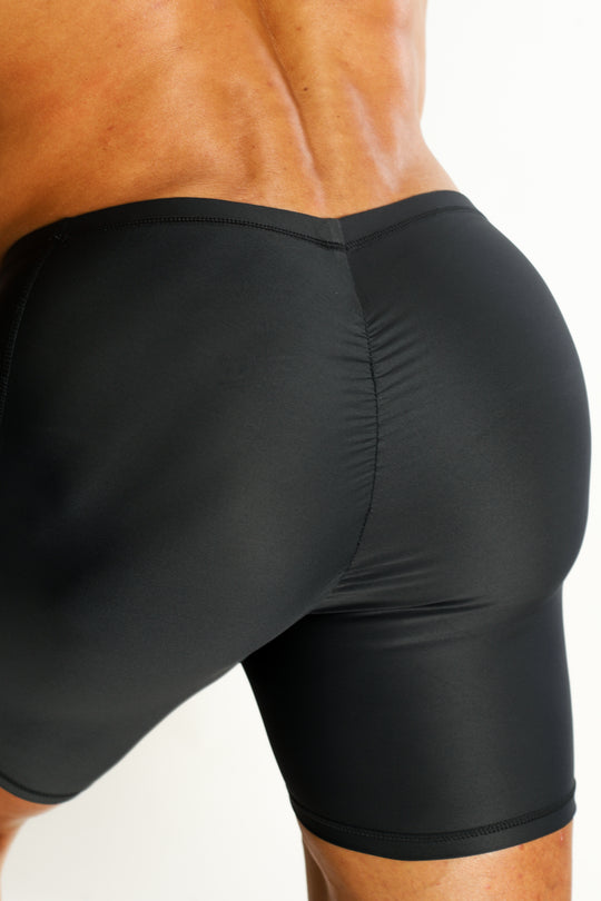 Lustrous Scrunch-Butt 4.5" Bike Shorts - Onyx Black